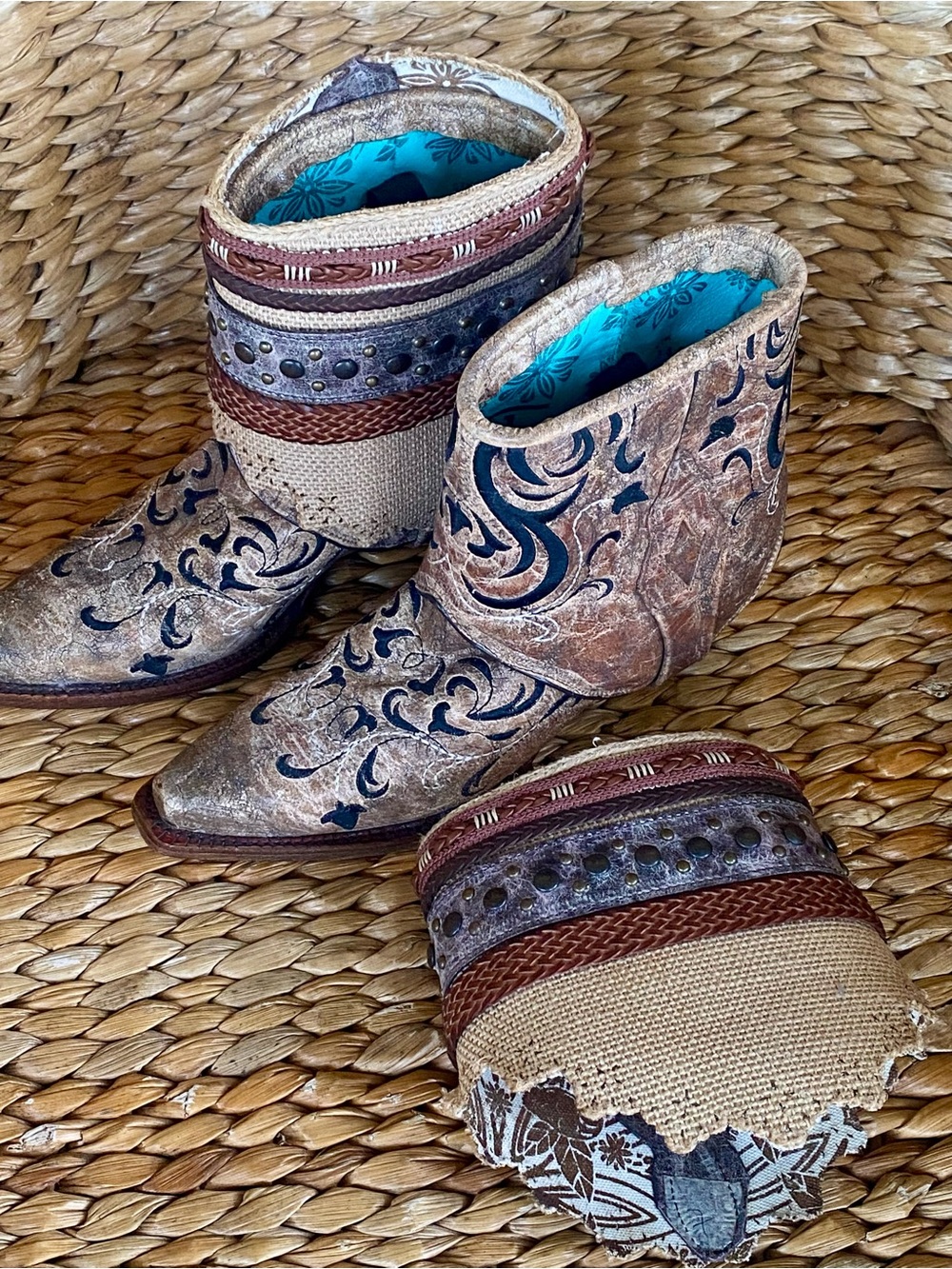 Coral Removable Sleeve Shortie 2 in 1 Western Boot Sz 7.5 $220